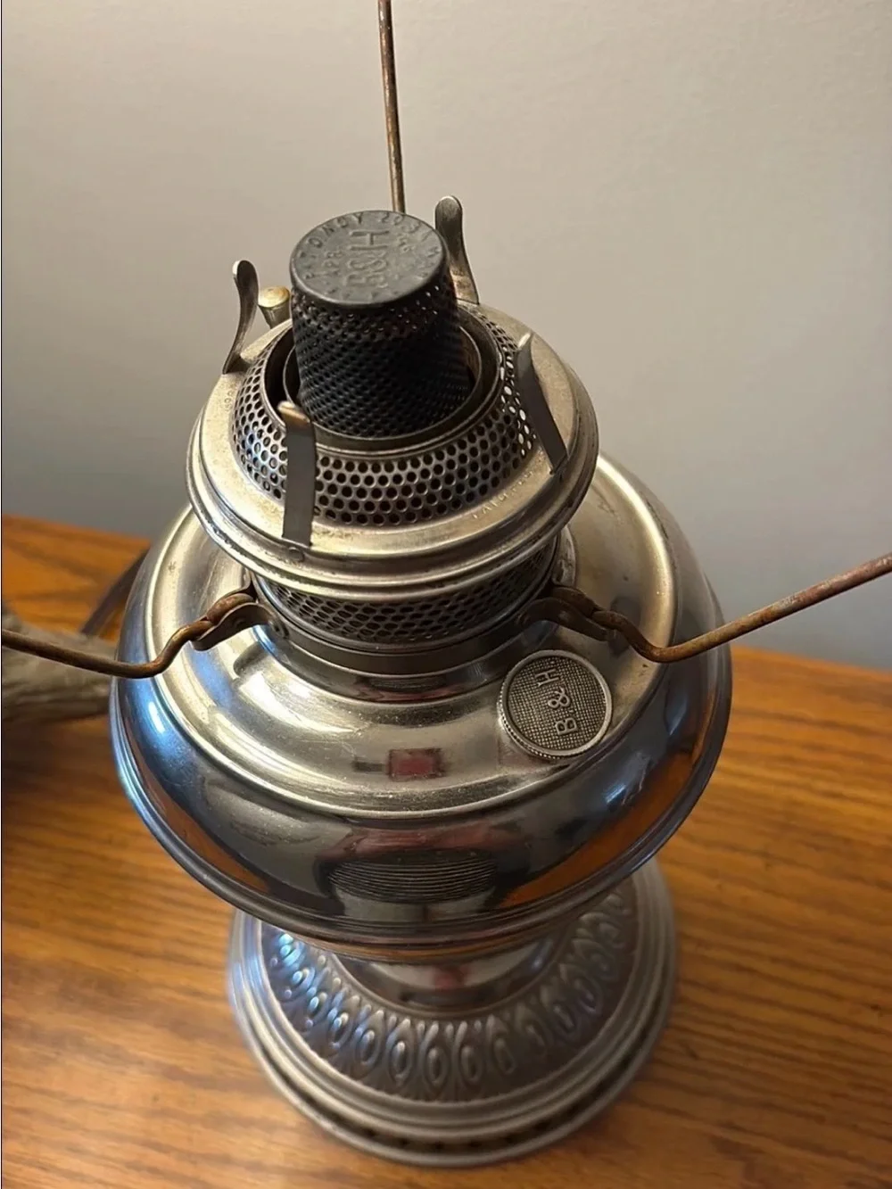 Antique crisp patent